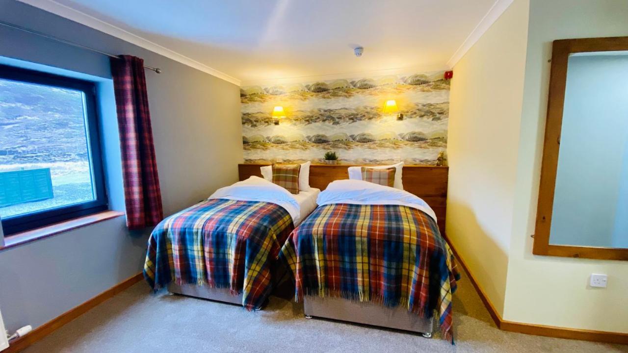 Aultguish Inn Garve Bagian luar foto