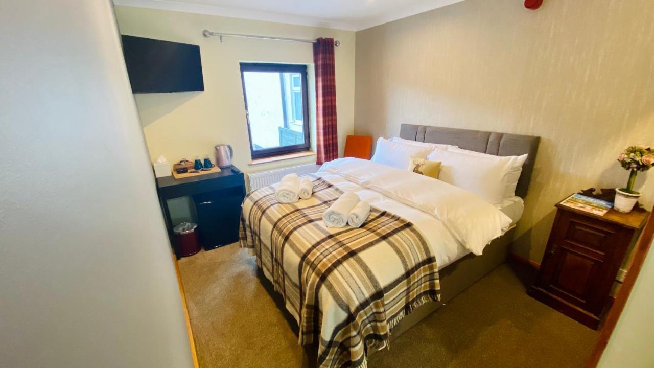 Aultguish Inn Garve Bagian luar foto