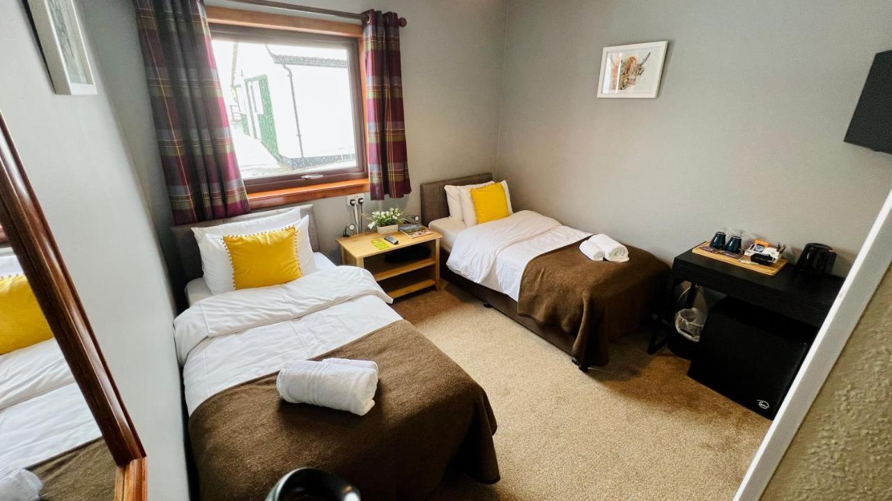 Aultguish Inn Garve Bagian luar foto