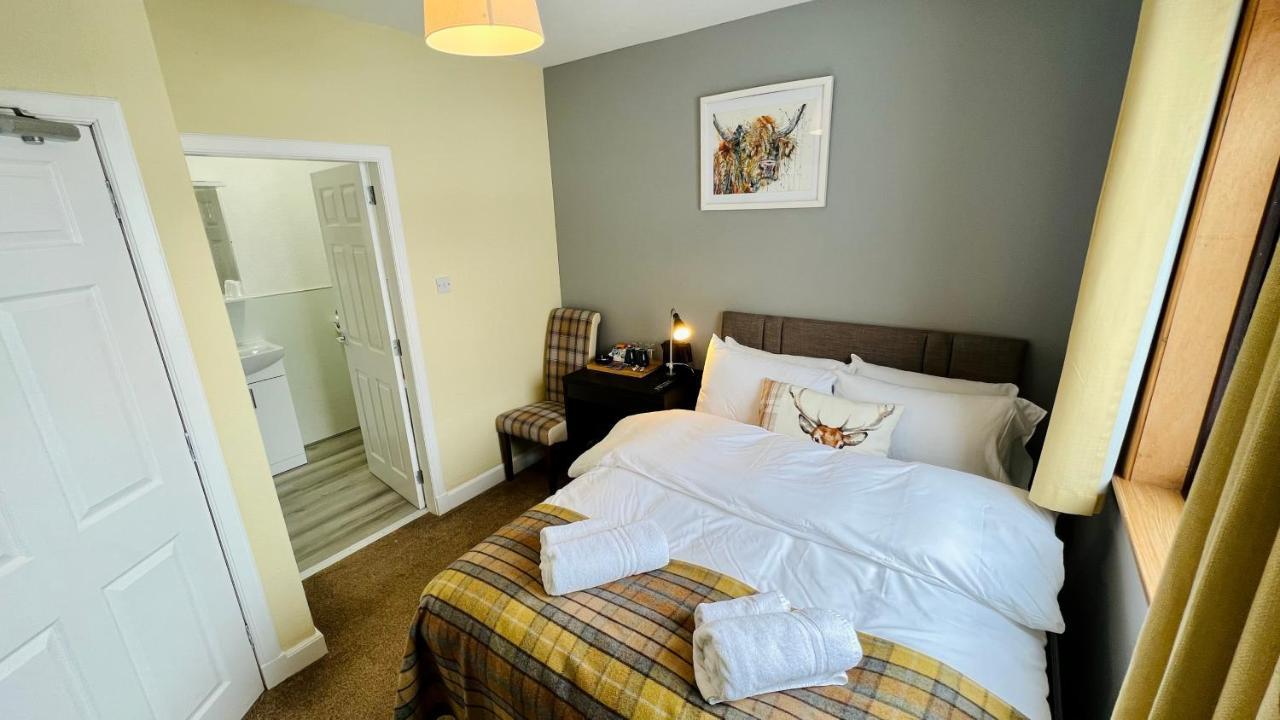 Aultguish Inn Garve Bagian luar foto