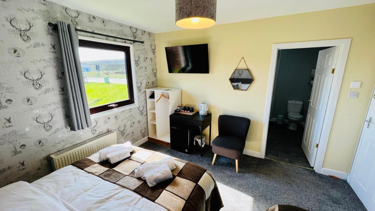 Aultguish Inn Garve Bagian luar foto